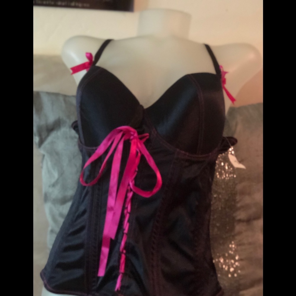 Skull candy corset*******3 for $25 🌺🌺🌺